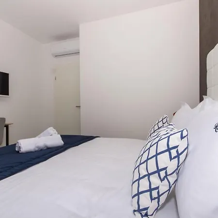 Luxury Royal M With Pool Ii Διαμέρισμα